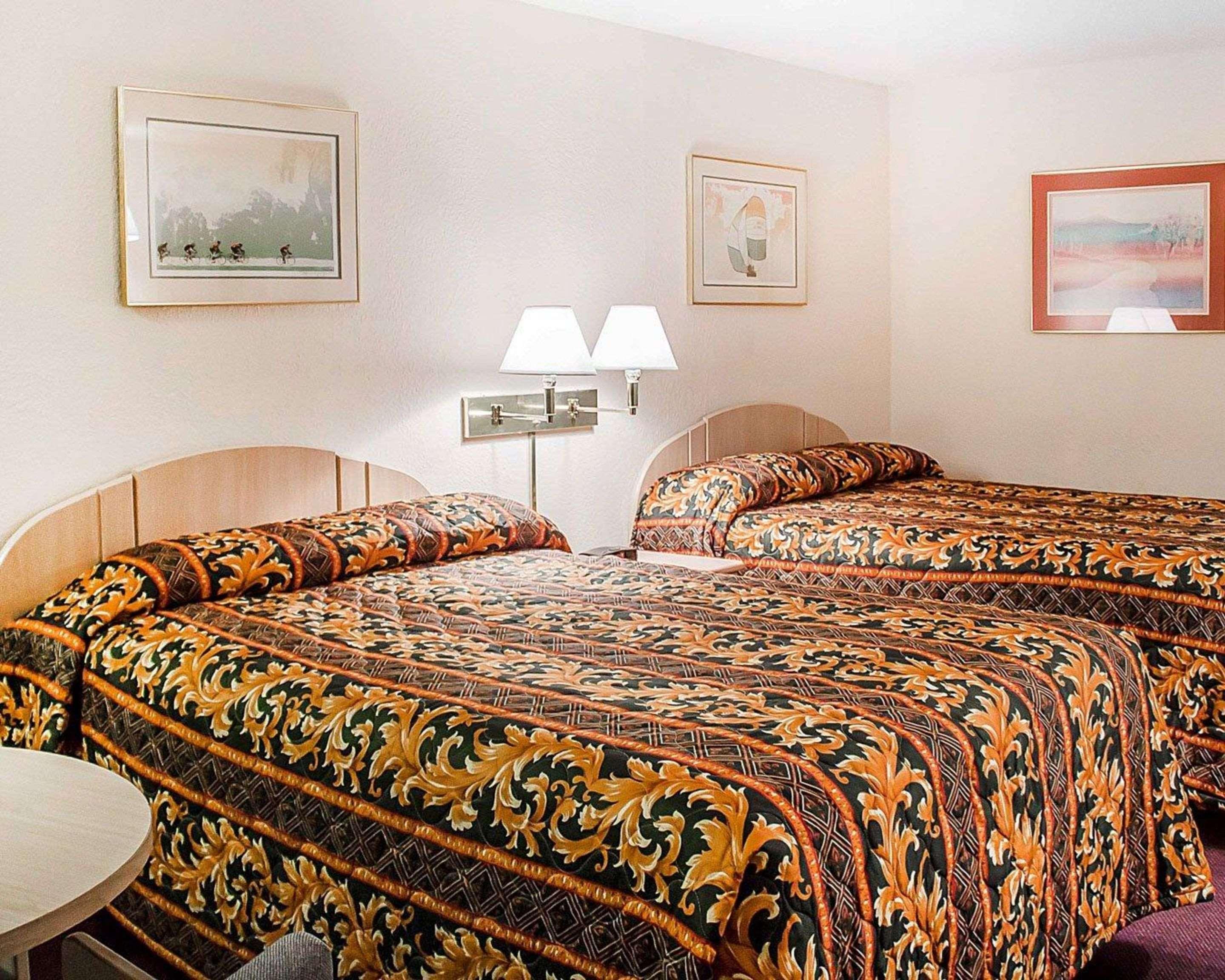 Rodeway Inn Findlay Esterno foto
