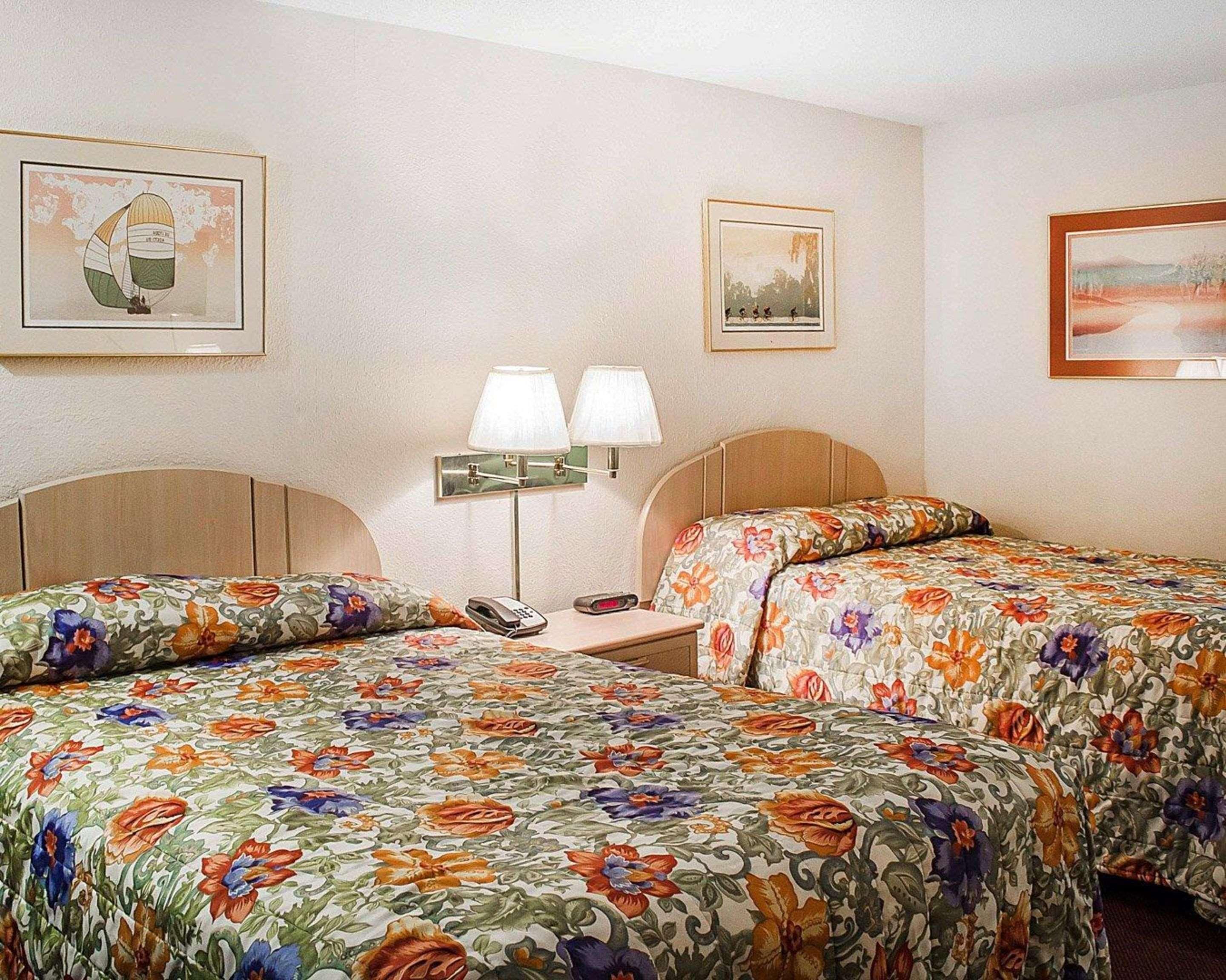 Rodeway Inn Findlay Esterno foto