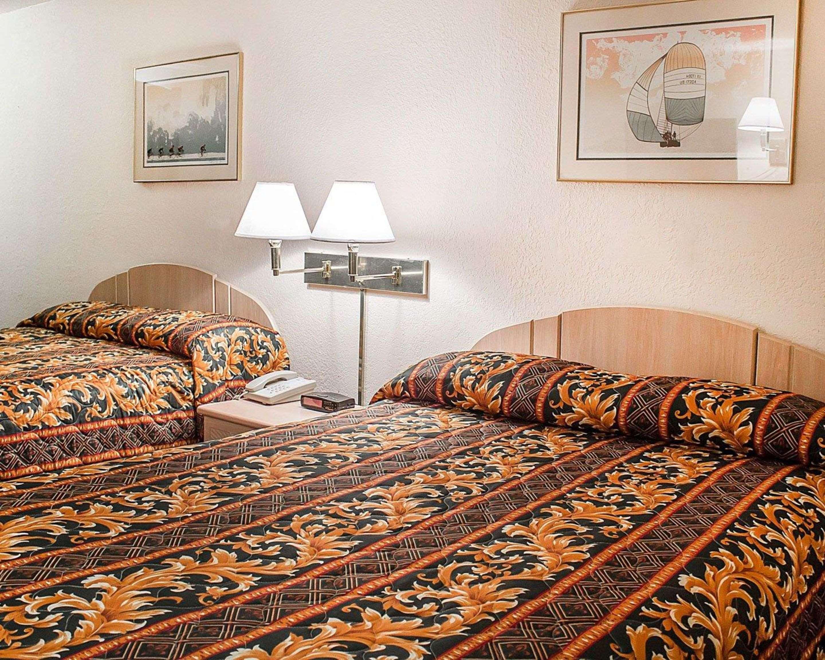 Rodeway Inn Findlay Esterno foto