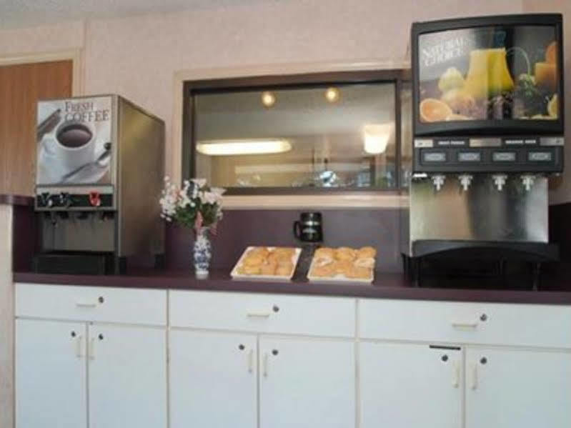 Rodeway Inn Findlay Esterno foto